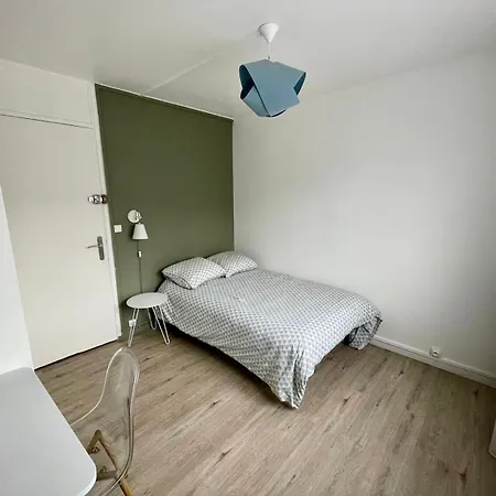 3 - Proche Dock 76 - 128 *